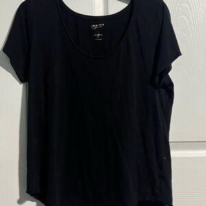 Arizona Jean Company Black Fitted Cap Sleeve T-Shirt